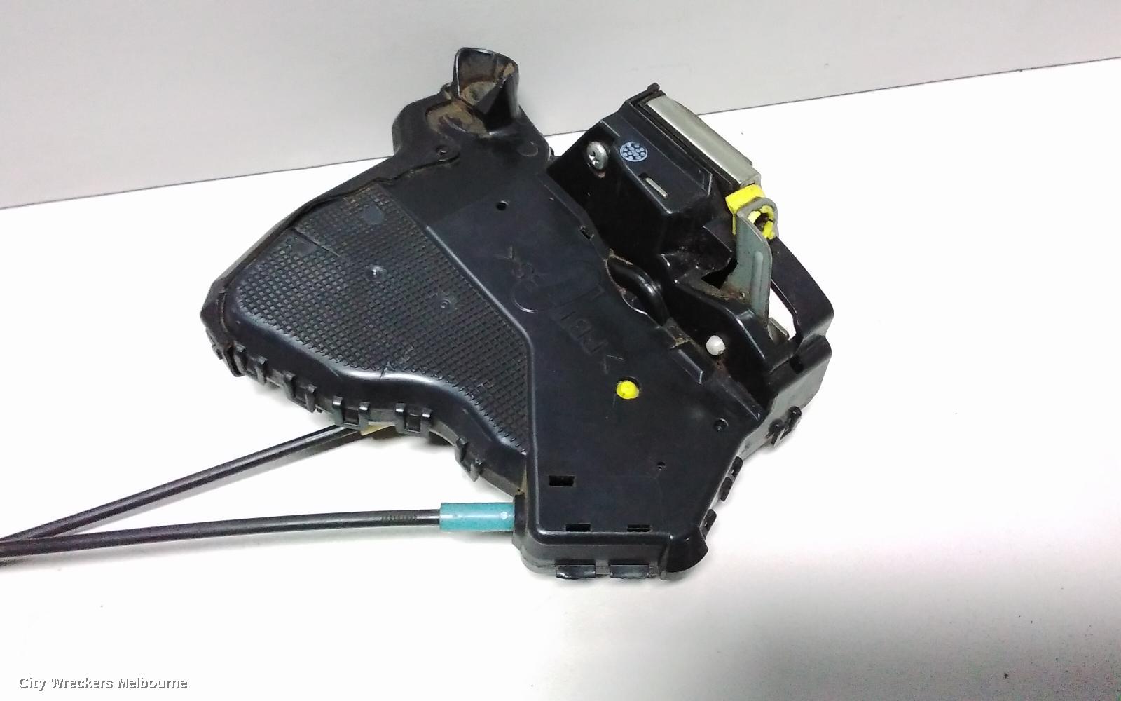 TOYOTA HIACE DOOR/BOOT/GATE LOCK, LEFT FRONT DOOR LOCK, TRH/KDH, 03/2005 - 04/2019 - Image 2