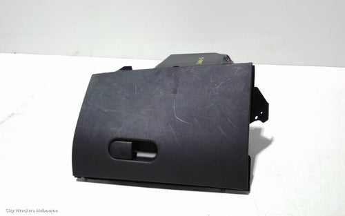 ALFA ROMEO GIULIETTA GLOVE BOX, 940 SERIES, LH SIDE, 01/2011 ONWARDS - Image 2