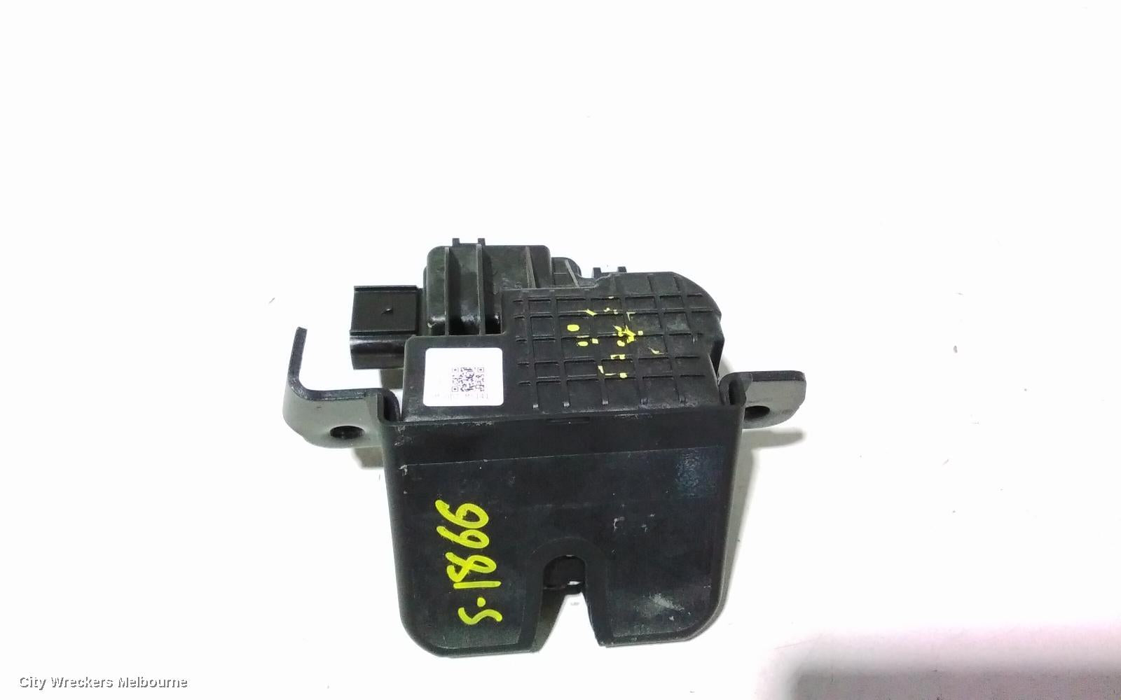 KIA SORENTO DOOR/BOOT/GATE LOCK, TAILGATE LOCK, NON POWER TAILGATE TYPE, UM, 06/2015 - 01/2020 - Image 3
