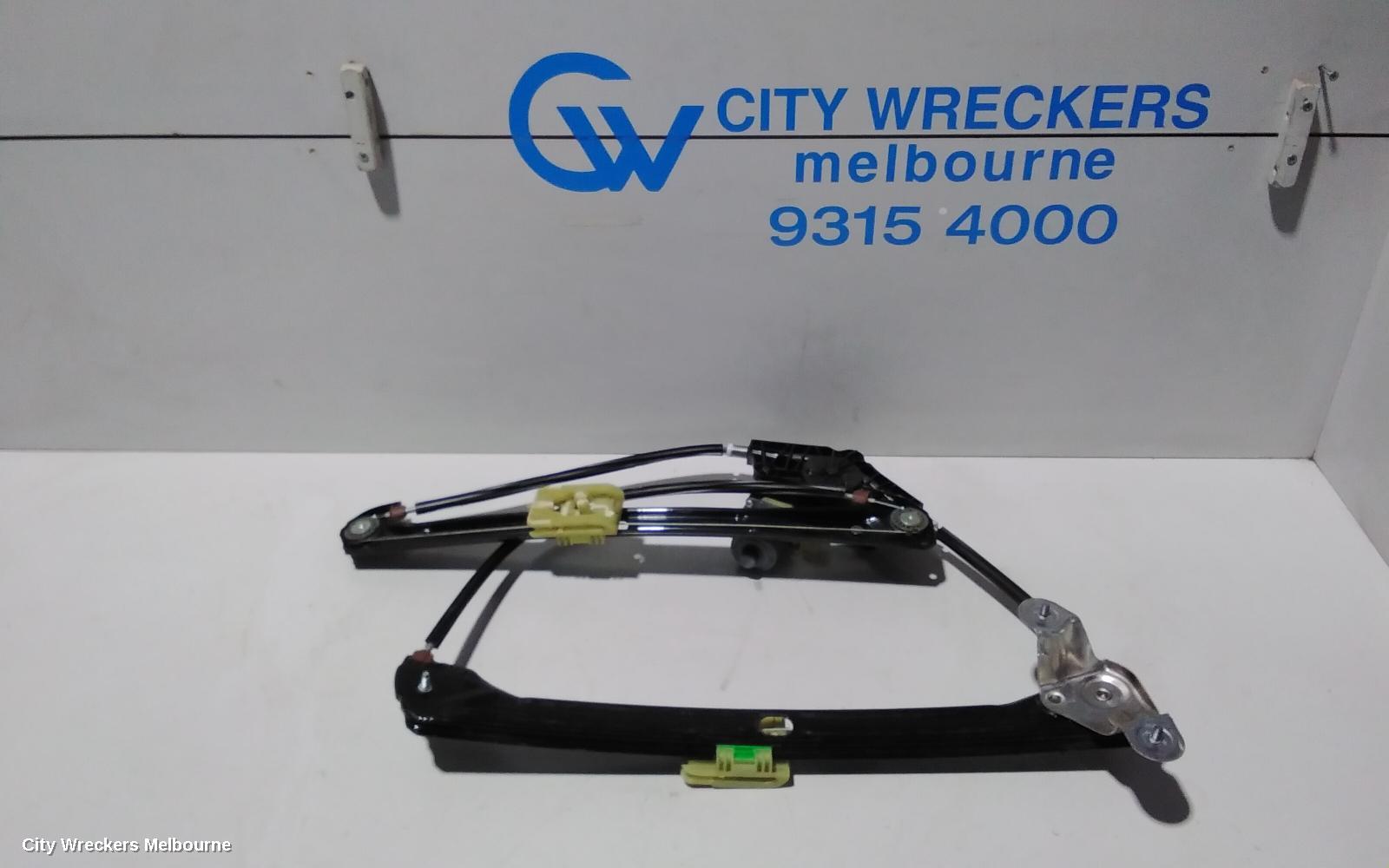 VOLKSWAGEN GOLF RIGHT FRONT WINDOW REG/MOTOR, GEN 7, 5DR HATCH/WAGON, 03/2013 - 08/2020 - Image 1