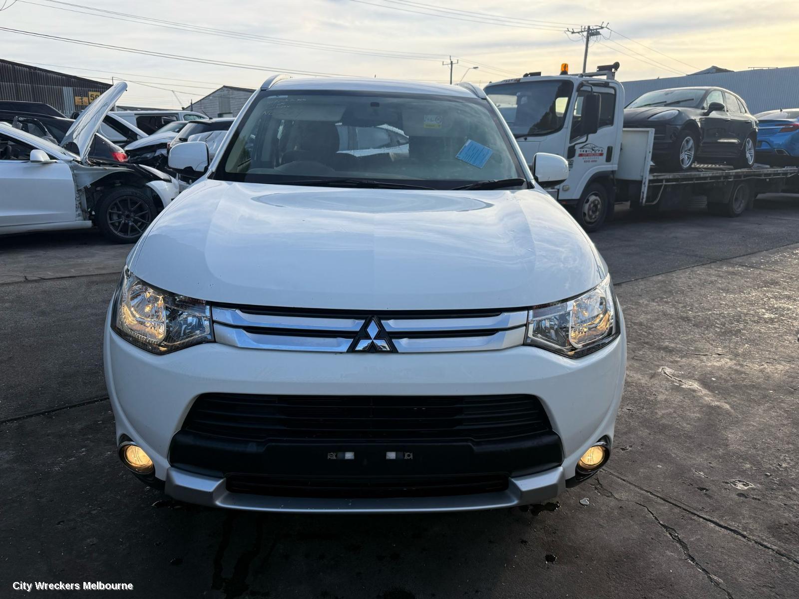 MITSUBISHI OUTLANDER CATALYTIC CONVERTER, UNDER CAR-CAT TYPE, 2.4, PETROL, ZJ-ZL, 10/2012 - 07/2021 - Image 3