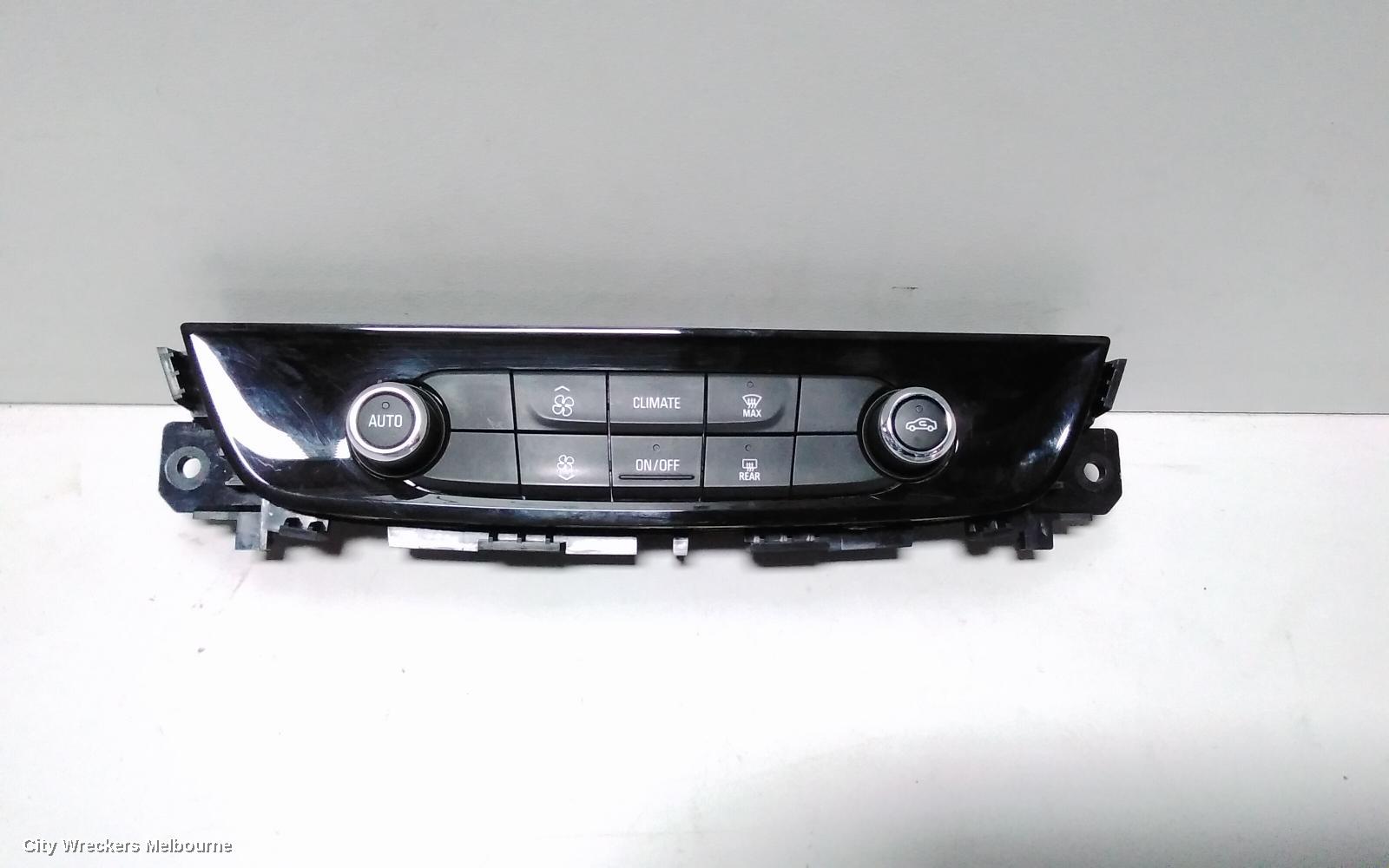 HOLDEN COMMODORE HEATER/AC CONTROLS, DUAL CLIMATE CONTROL, NON HEATED SEAT TYPE, ZB, 10/2017 - 12/2020 - Image 2