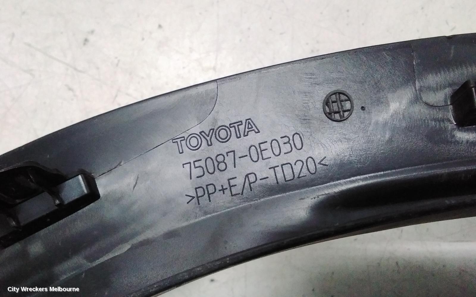 TOYOTA KLUGER WHEEL ARCH FLARE, XU70 SERIES, RH REAR (ON GUARD), 03/2021 ONWARDS - Image 3