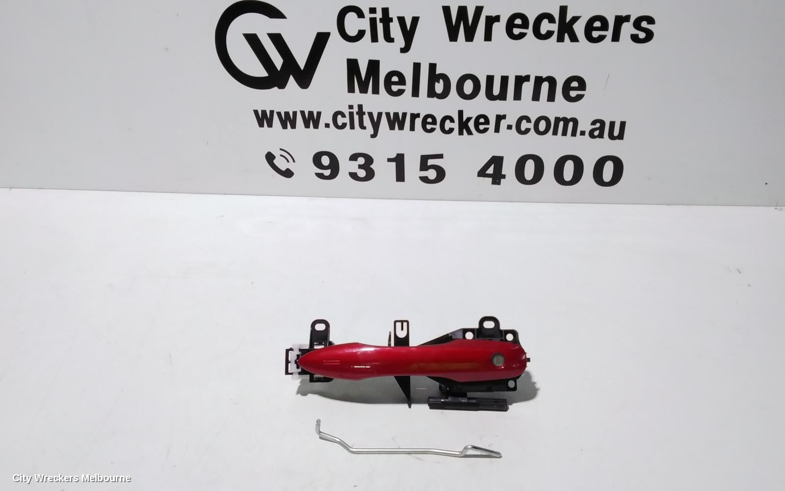 TOYOTA CAMRY DOOR HANDLE, RH FRONT, OUTER, NON KEYLESS TYPE, XV70, 09/2017 - 01/2021 - Image 1