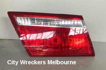 HONDA ODYSSEY REAR GARNISH, TAILGATE LAMP (LH SIDE), RB, 04/2009 - 10/2011 - Image 2