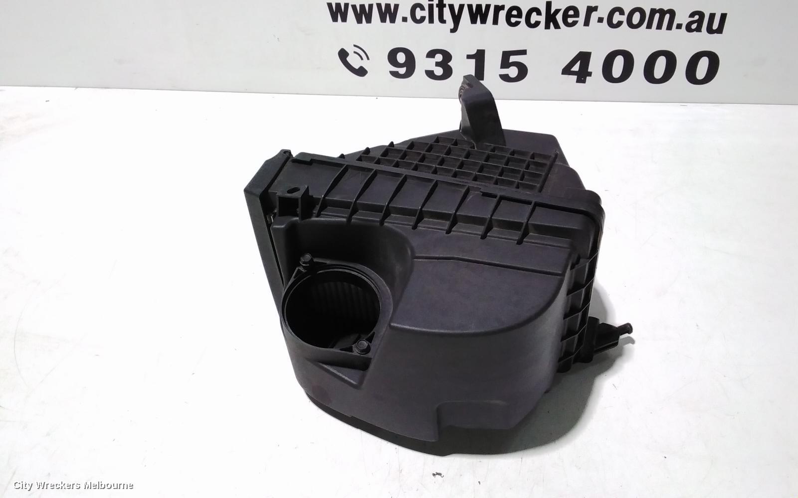HYUNDAI SANTA FE AIR CLEANER/BOX, AIR CLEANER, TM, 2.2, DIESEL, 03/2018 ONWARDS - Image 2