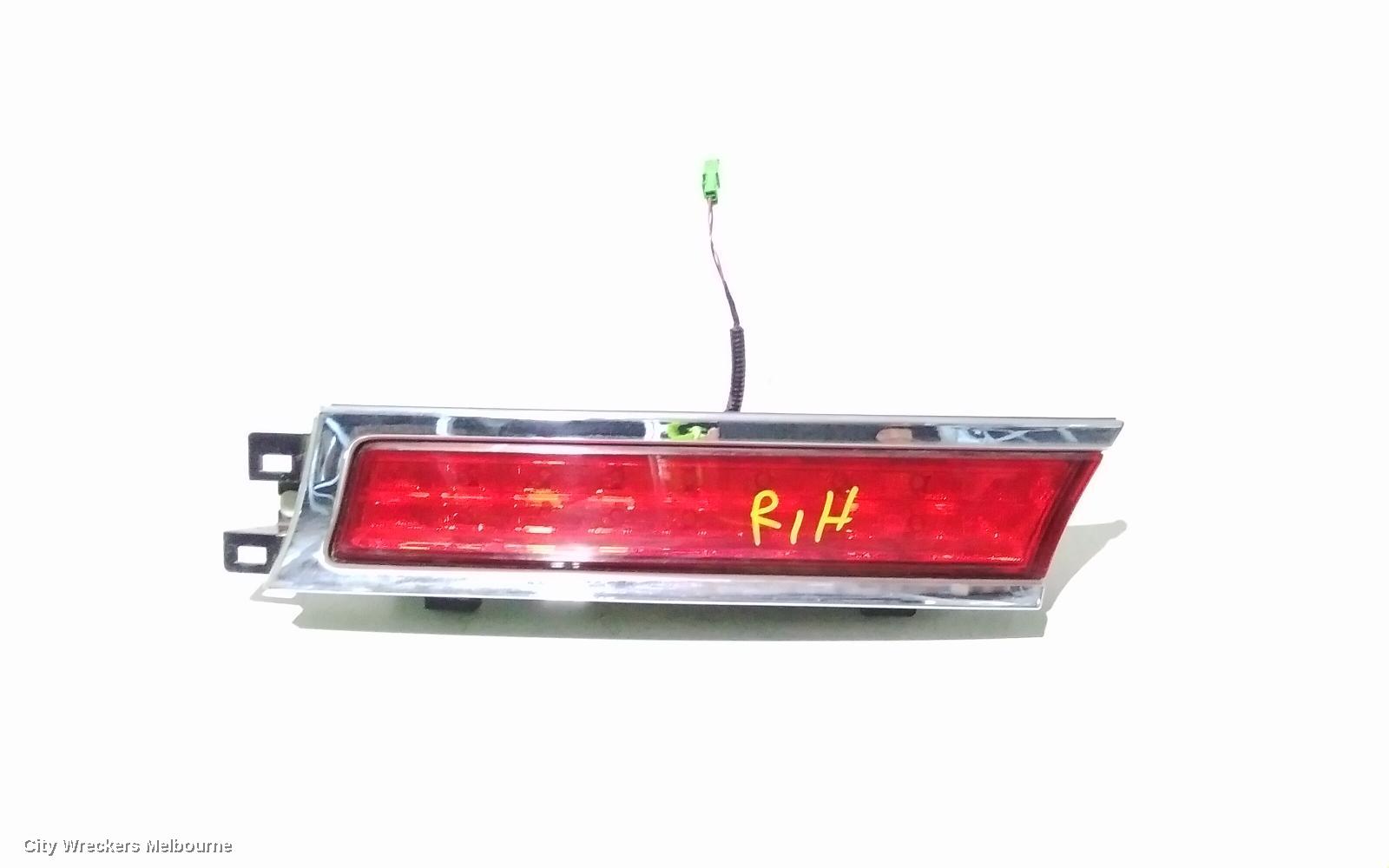 HONDA ODYSSEY REAR GARNISH, TAILGATE LAMP (RH SIDE), RB, 07/2004 - 03/2009 - Image 1