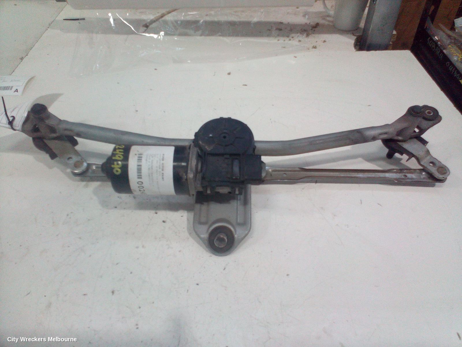 KIA SPORTAGE WIPER MOTOR, FRONT, SL, 05/2010 - 10/2015 - Image 1