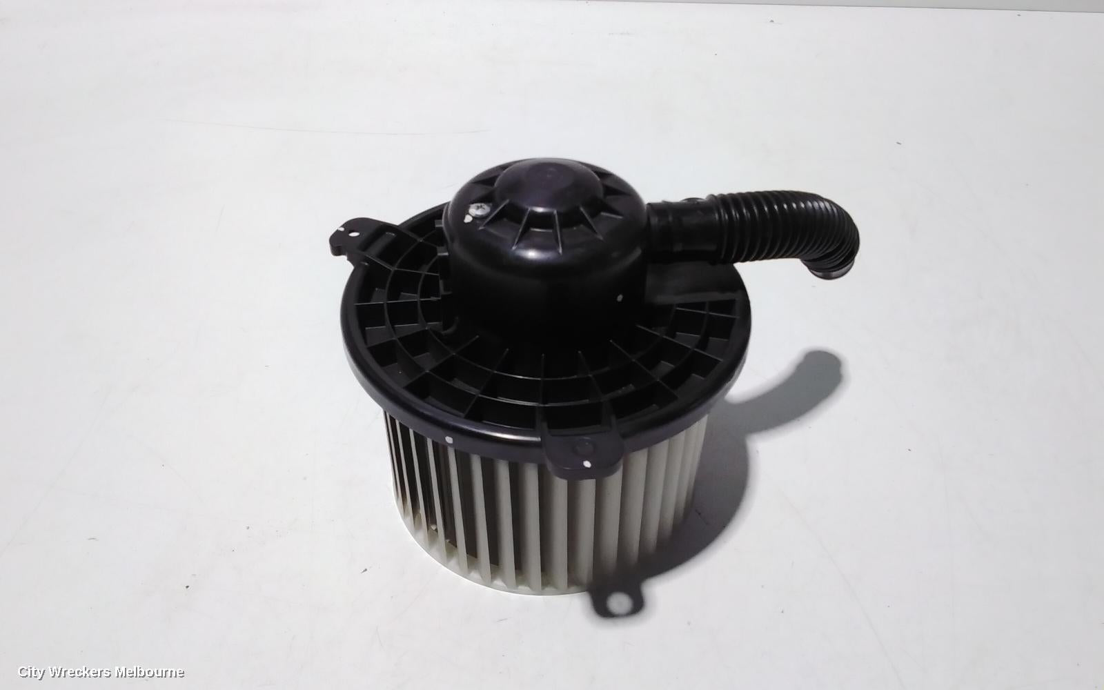 MITSUBISHI TRITON HEATER FAN MOTOR, MQ-MR, FRONT, 03/2015 - 10/2021 - Image 1