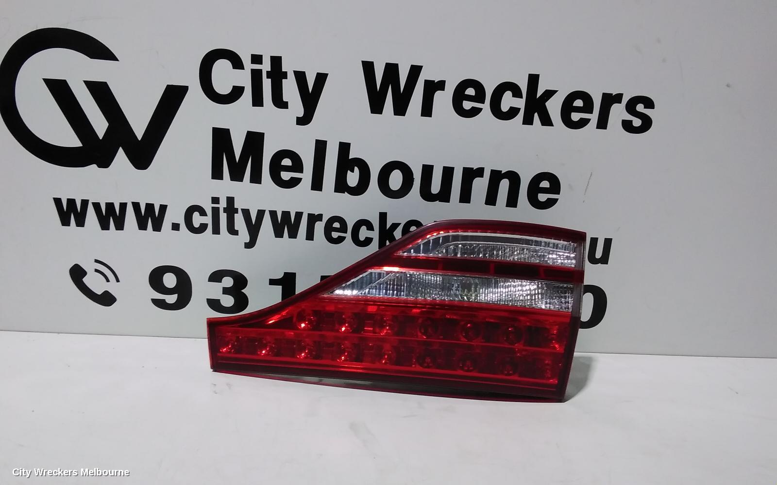 TOYOTA TARAGO REAR GARNISH, TAILGATE LAMP (LH SIDE), ACR50R, 03/2006 - 12/2008 - Image 3
