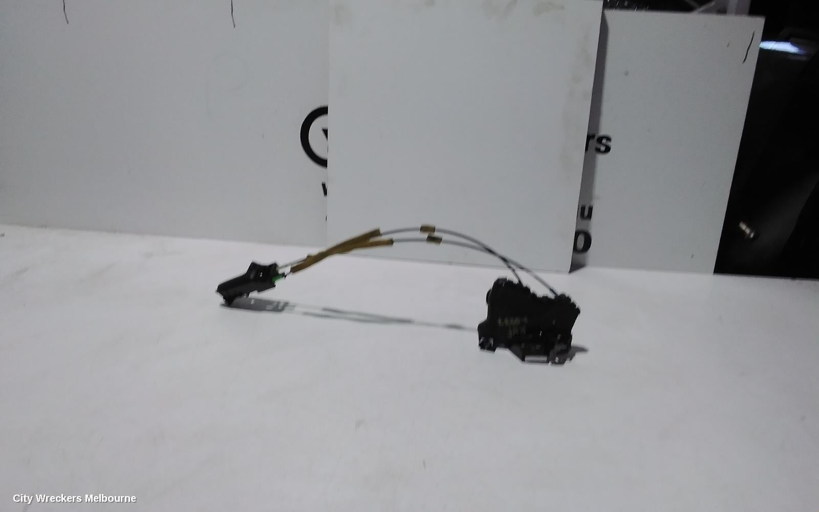 TOYOTA HIACE DOOR/BOOT/GATE LOCK, RIGHT FRONT DOOR LOCK, TRH/KDH, 03/2005 - 04/2019 - Image 3