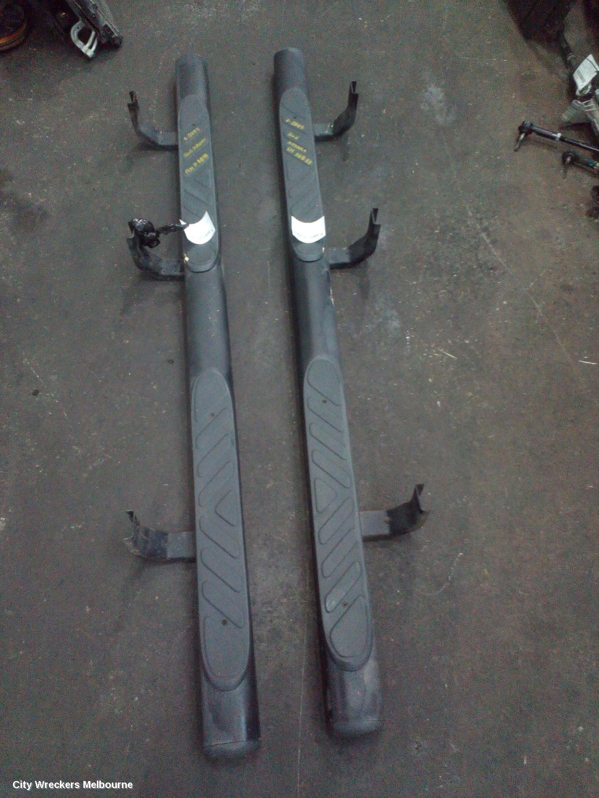 NISSAN NAVARA SIDE STEP/SKIRT, D40 (VIN VSK), LH SIDE, FACTORY, DUAL CAB, 09/2005 - 08/2015 - Image 3