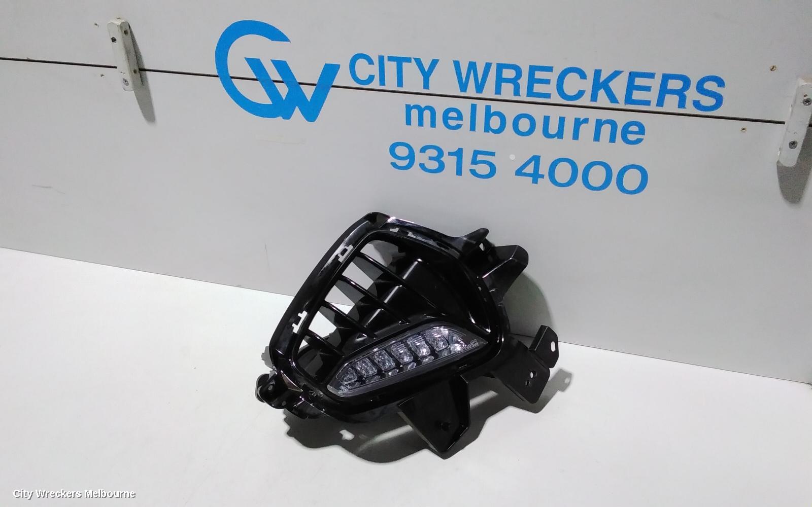 HYUNDAI I30 LEFT INDICATOR/FOG/SIDE, DAYTIME RUNNING LAMP, PD, HATCH (S. KOREA VIN KMH, GO/ACTIVE/ELITE/SR, SINGLE LED TYPE (3 PIN PLUG), 03/2017 - 08/2020 - Image 2