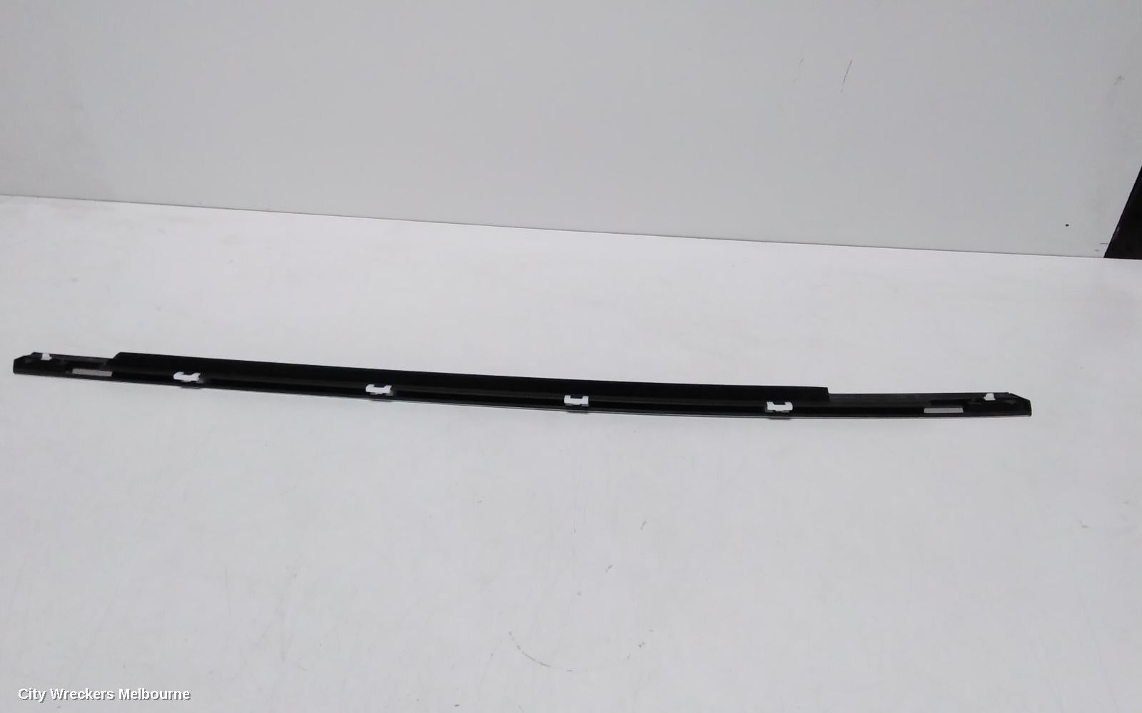 KIA SPORTAGE DOOR MOULD, RHR CHROM MOULD: 111264, RH REAR DOOR MOULD, NQ5, 09/2021 ONWARDS - Image 3