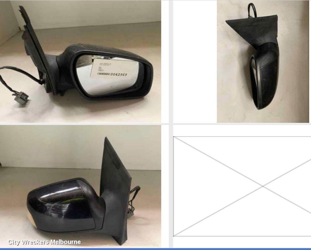 FORD FOCUS RIGHT DOOR MIRROR, LS, POWER, 5 WIRE TYPE, 06/2005 - 05/2007 - Image 1