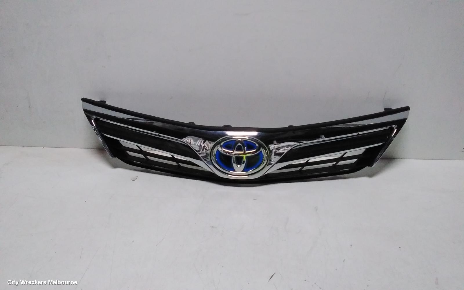 TOYOTA CAMRY GRILLE, RADIATOR GRILLE, AVV50, HYBRID, CHROME TYPE, 03/2012 - 03/2015 - Image 1
