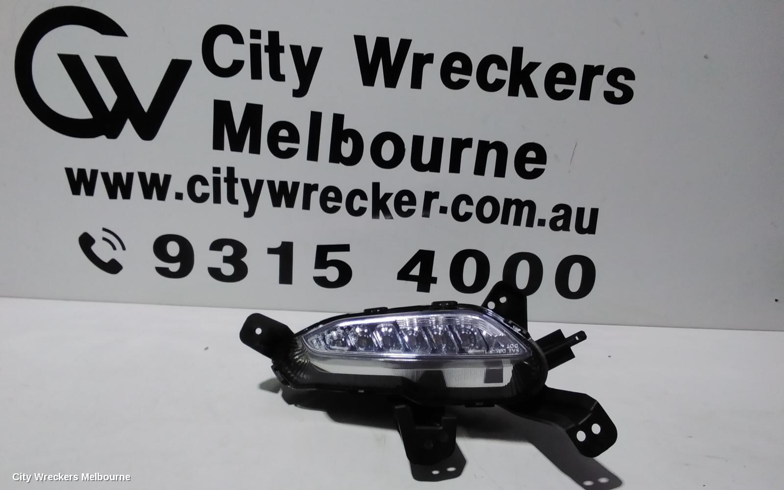 HYUNDAI I30 LEFT INDICATOR/FOG/SIDE, DAYTIME RUNNING LAMP, PD, HATCH (S. KOREA VIN KMMH, GO/ACTIVE/ELITE/SR, SINGLE LED TYPE (3 PIN PLUG), 03/2017 - 08/2020 - Image 2