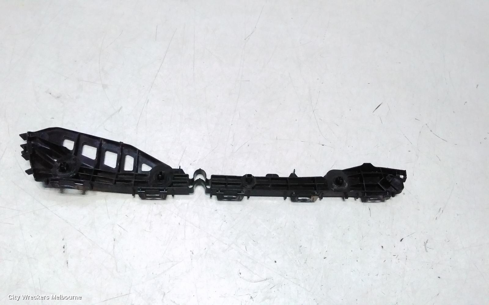 TOYOTA PRIUS, ZVW50R, 02/2016 - 11/2022, RHR BAR BRAKET: 140678 - Image 2