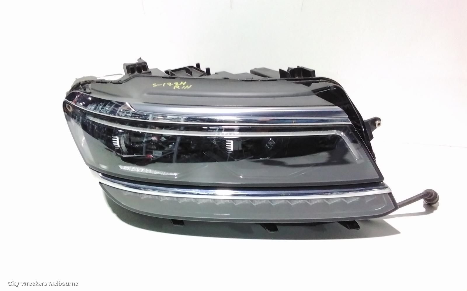VOLKSWAGEN TIGUAN RIGHT HEADLAMP, 5NA, LED TYPE, 06/2016 - 02/2021 - Image 1