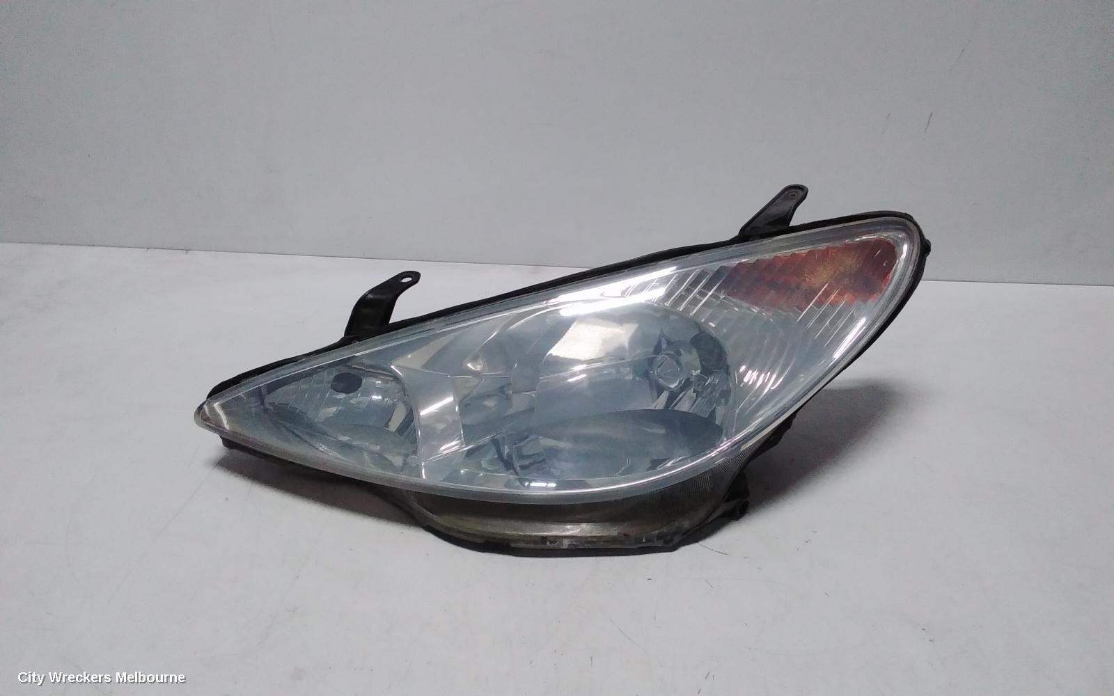 TOYOTA TARAGO LEFT HEADLAMP, ACR30 (AUST TYPE), 06/2000 - 06/2003 - Image 2