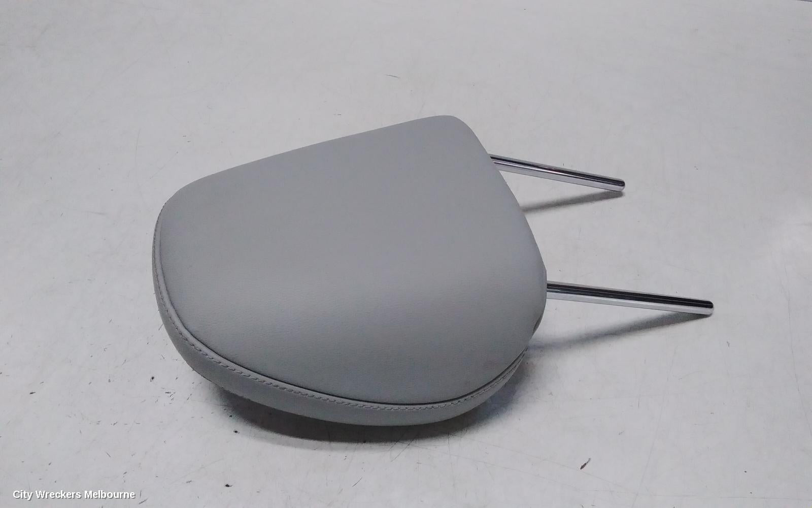 MITSUBISHI OUTLANDER HEADREST, RH FRONT, LEATHER, LIGHT GREY, ZM, 08/2021 ONWARDS - Image 3