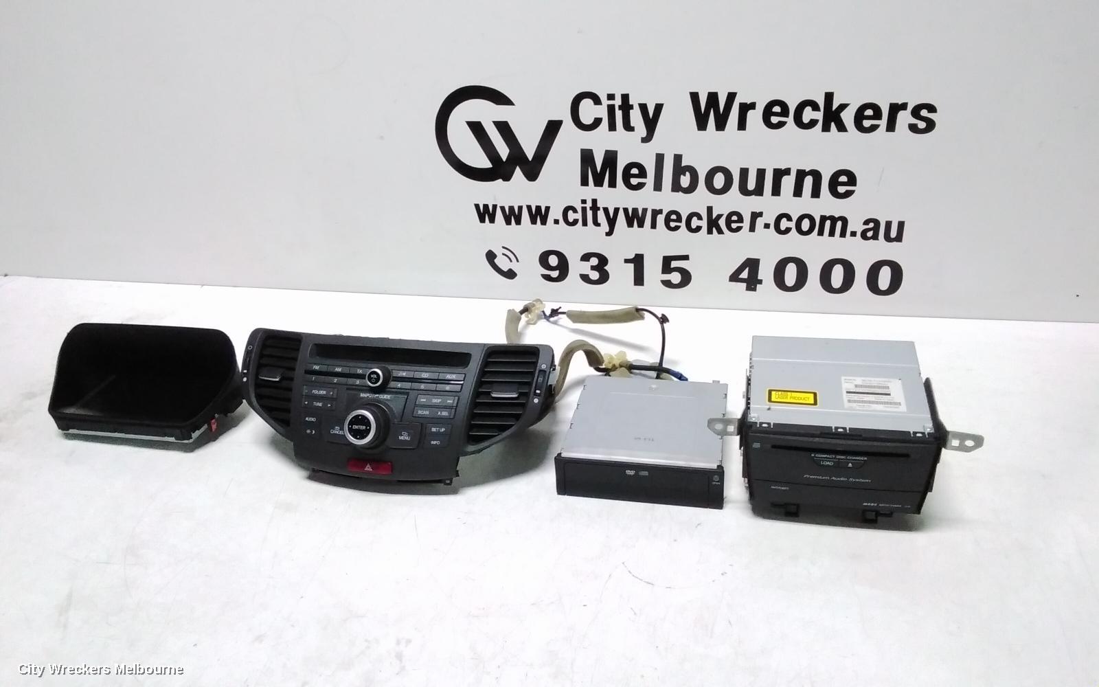 HONDA ACCORD RADIO/CD/DVD/SAT/TV, DISPLAY UNIT, SAT NAV TYPE, 8TH GEN, EURO (VIN JHMCU), 06/2008 - 12/2015 - Image 2