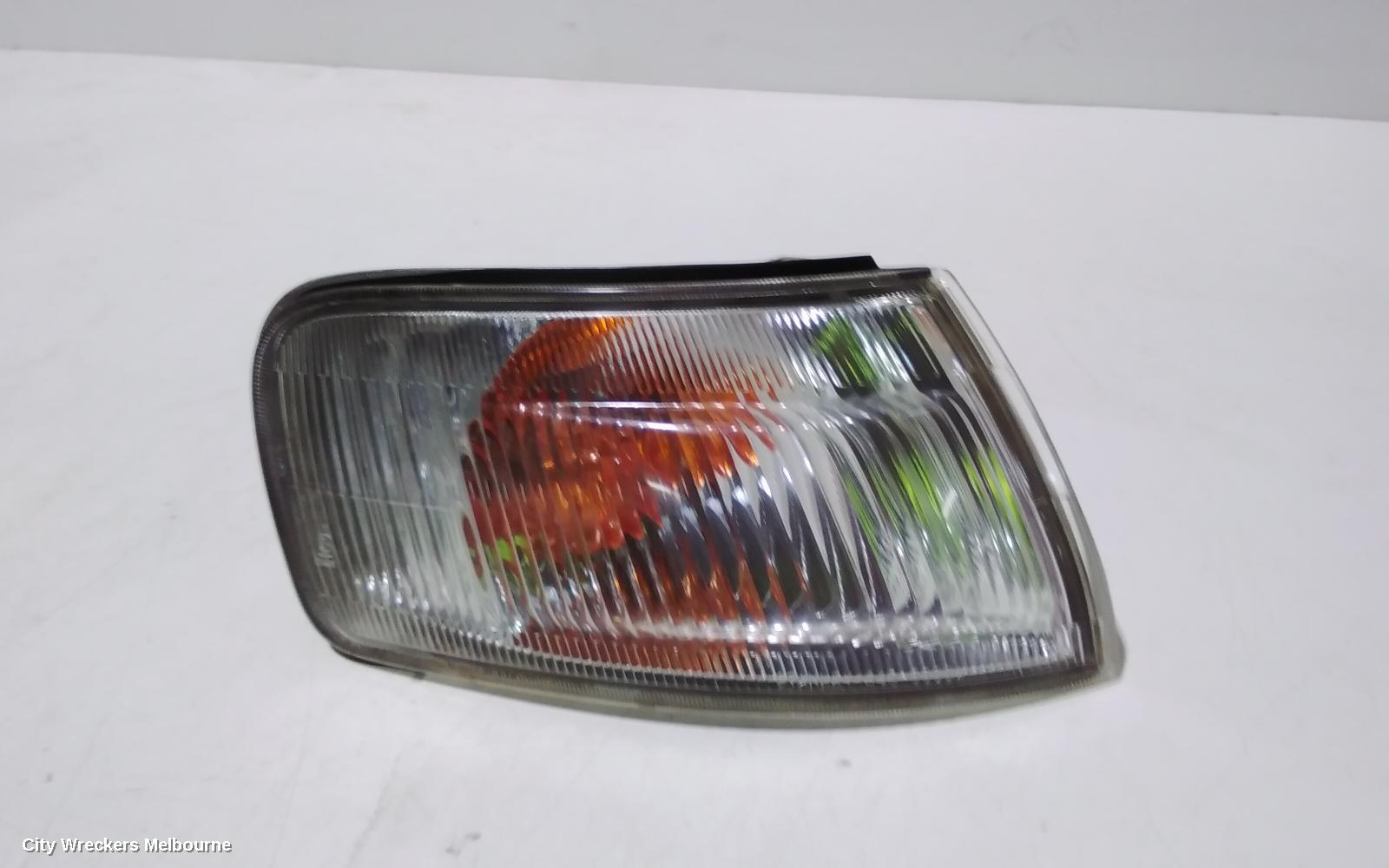 HONDA ODYSSEY RIGHT INDICATOR/FOG/SIDE, CORNER LAMP, RA, LENS # 045-6683, 05/1995 - 03/2000 - Image 2