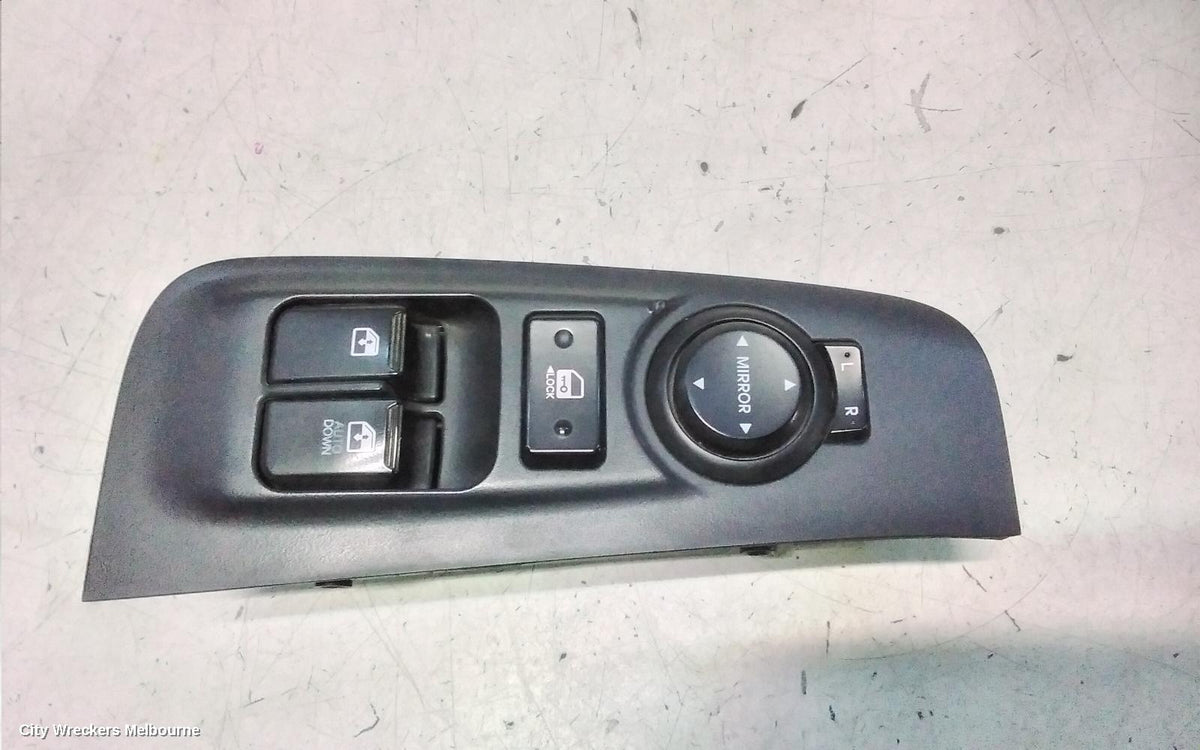 HYUNDAI ILOAD/IMAX PWR DR WIND SWITCH, RH FRONT (MASTER SWITCH), TQ, AUTO DOWN ONLY, 11/2007 - 03/2021 - Image 2