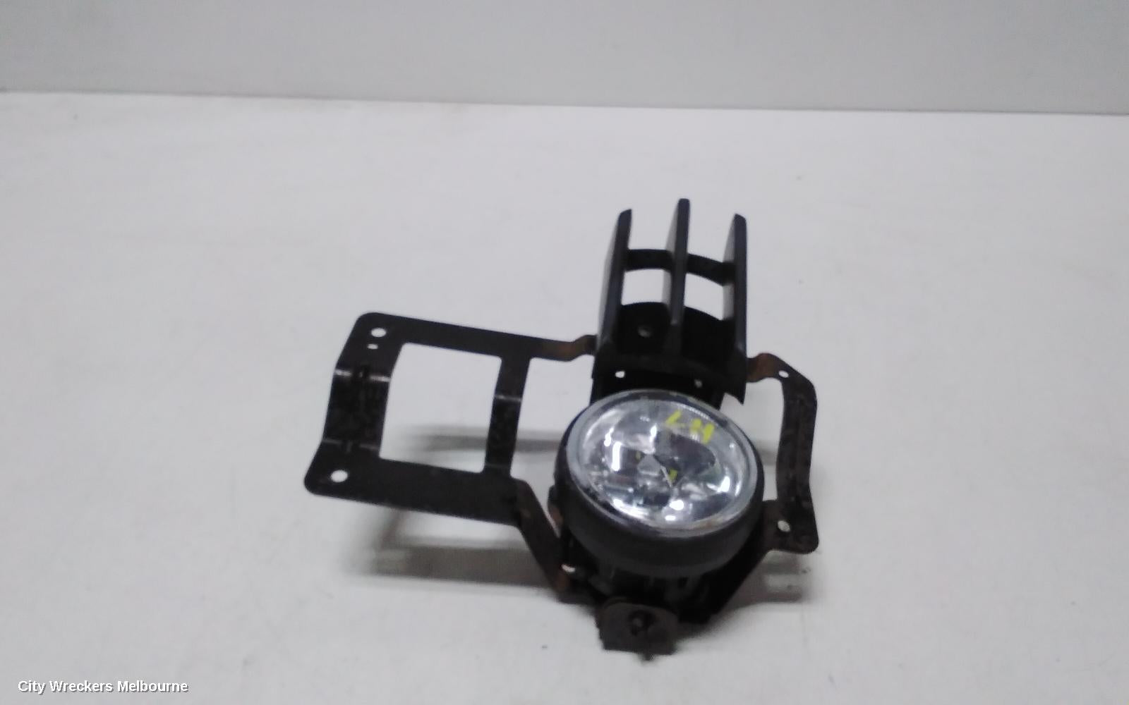 MITSUBISHI CHALLENGER LEFT INDICATOR/FOG/SIDE, BUMPER FOGLAMP, PA, 09/2000 - 01/2006 - Image 2