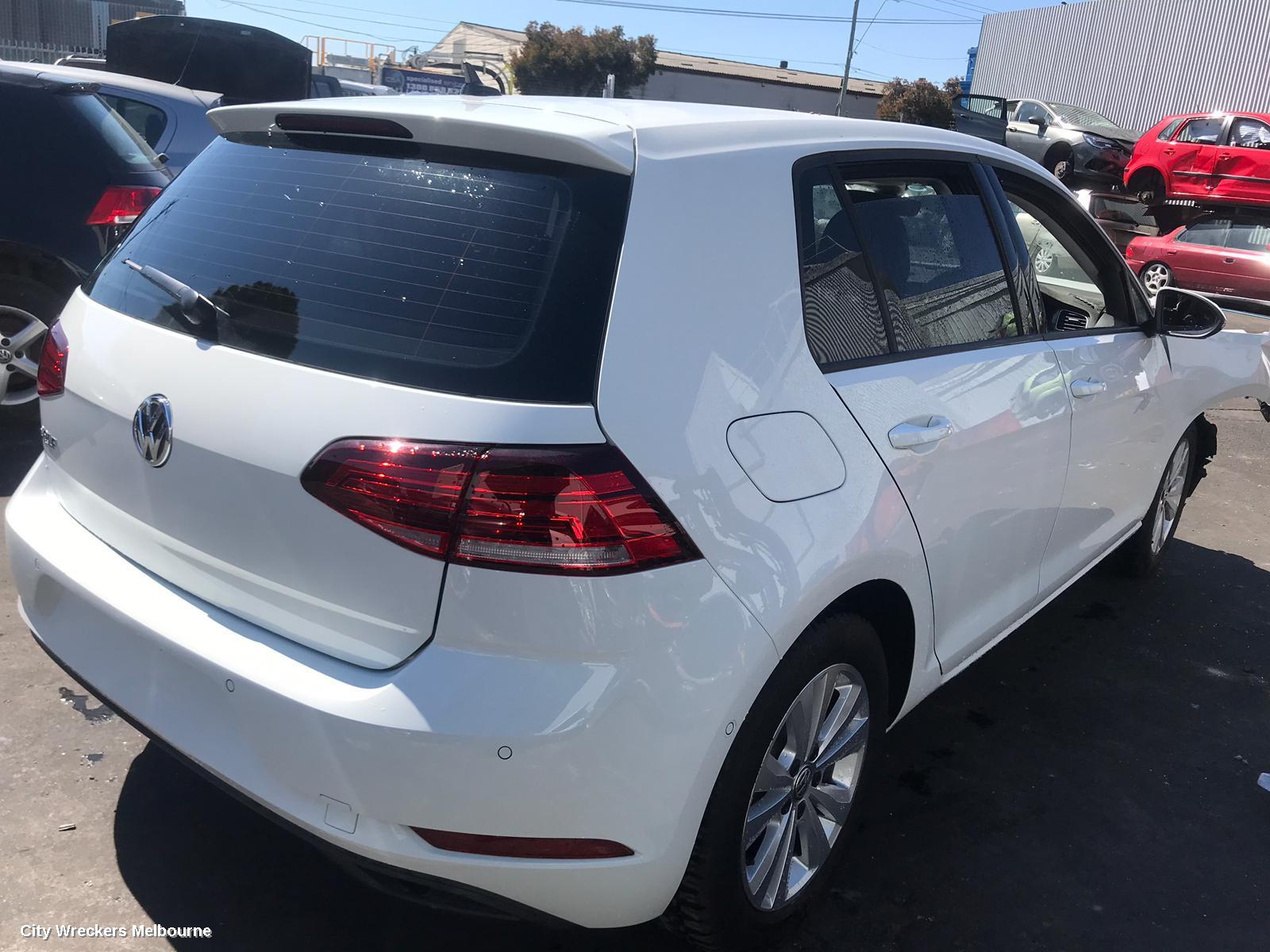 VOLKSWAGEN GOLF LEFT FRONT DOOR, GEN 7, 5DR HATCH, 12/2012 - 08/2020 - Image 2