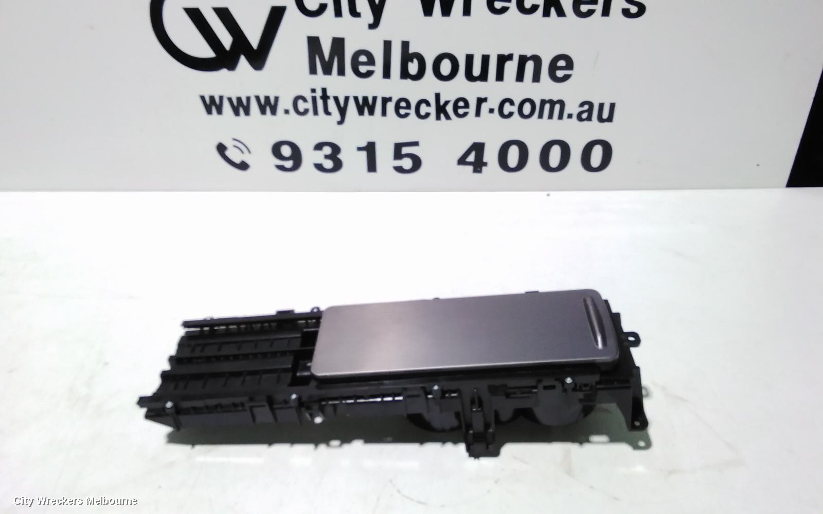 LAND ROVER RANGEROVER SPORT, L494, 12/2013 - 04/2022, CUP HOLDER: 103769 - Image 1