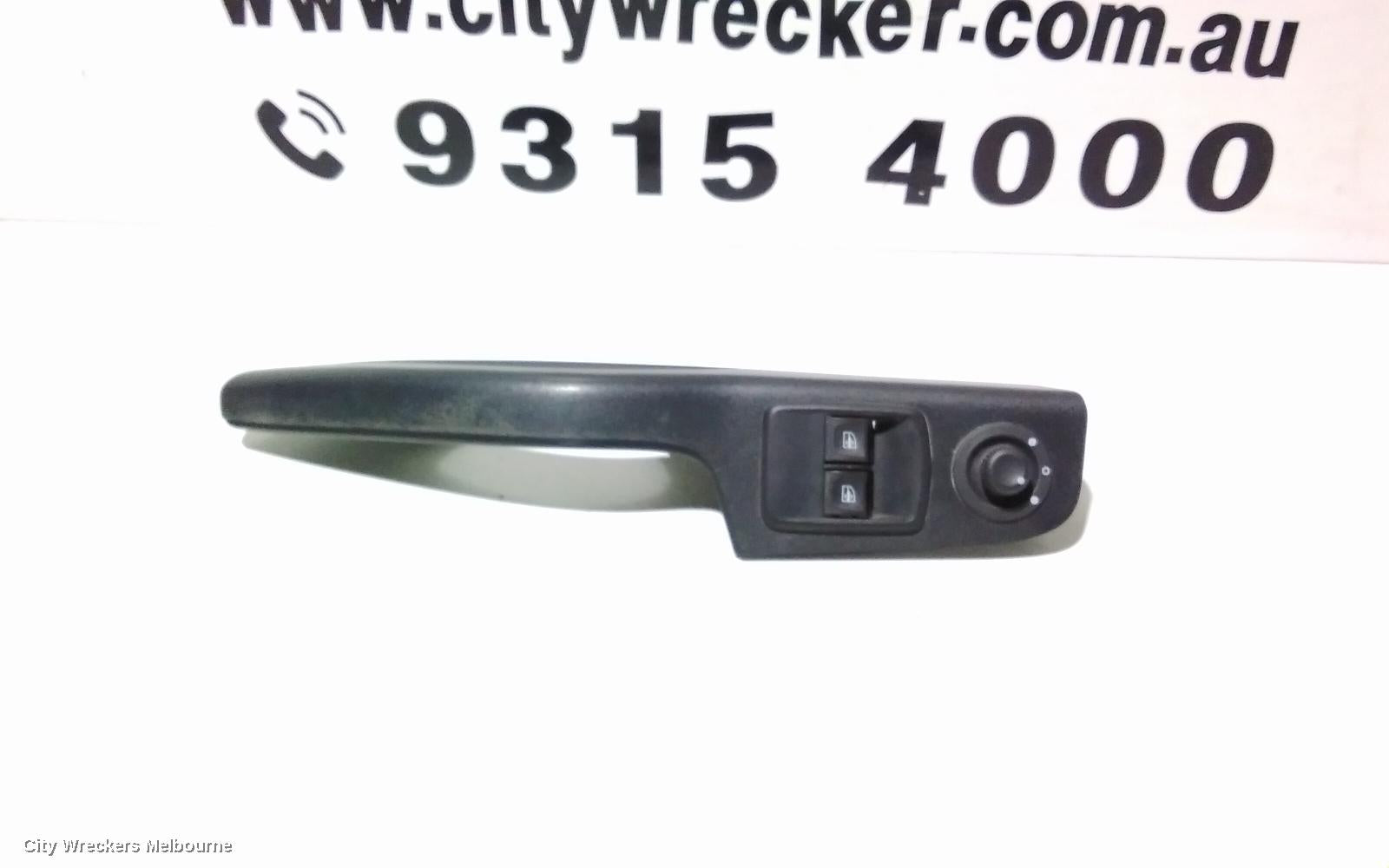 MITSUBISHI EXPRESS PWR DR WIND SWITCH, SN, RH FRONT (MASTER SWITCH), 03/2020 - 12/2022 - Image 2