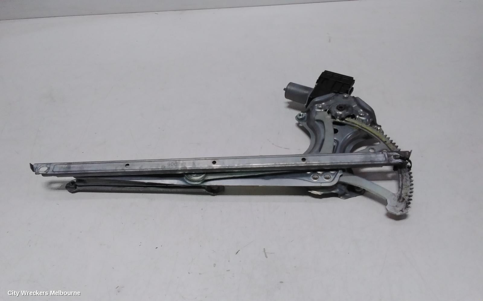 TOYOTA HIACE RIGHT FRONT WINDOW REG/MOTOR, DOOR REG ASSY (REG AND MOTOR), 300 SERIES, 02/2019 ONWARDS - Image 3