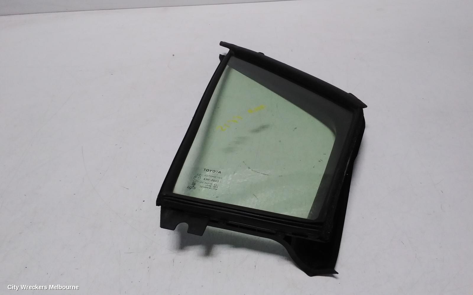 TOYOTA HIACE RIGHT FRONT 1/4 DOOR GLASS, 300 SERIES, 02/2019 ONWARDS - Image 2