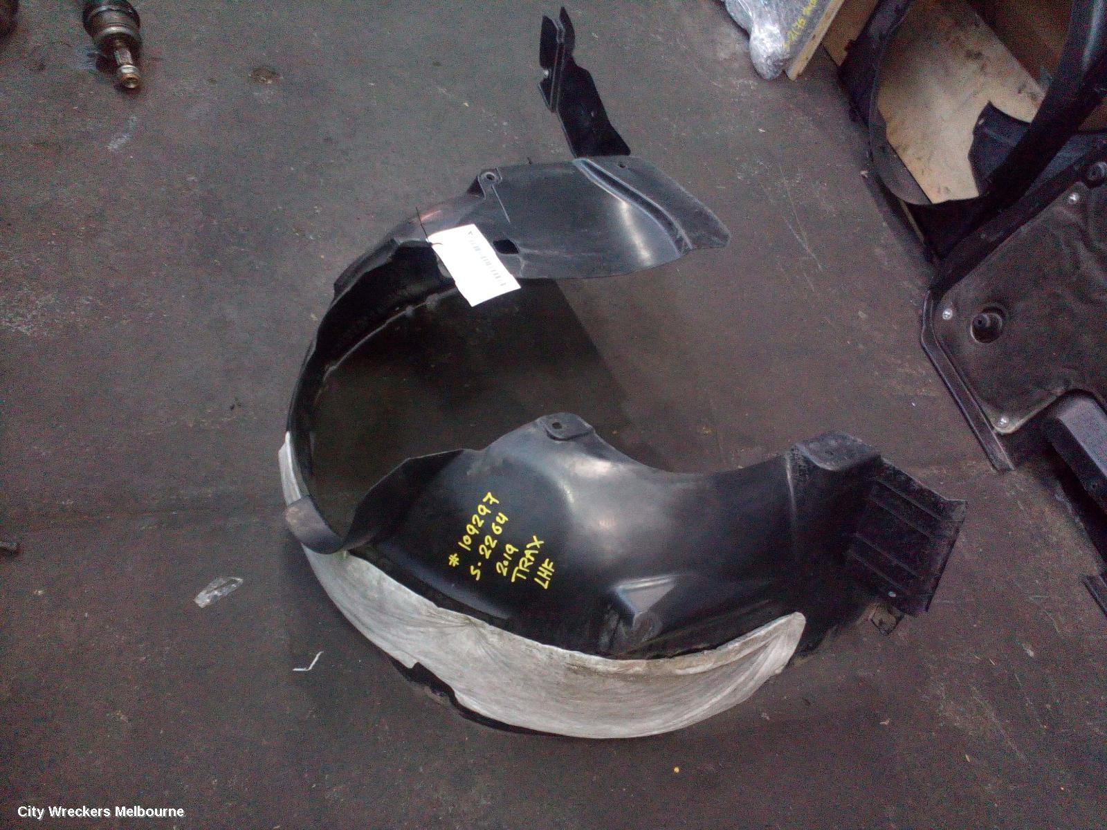 HOLDEN TRAX LEFT GUARD LINER, FRONT, TJ SERIES, 10/2016 - 12/2020 - Image 3