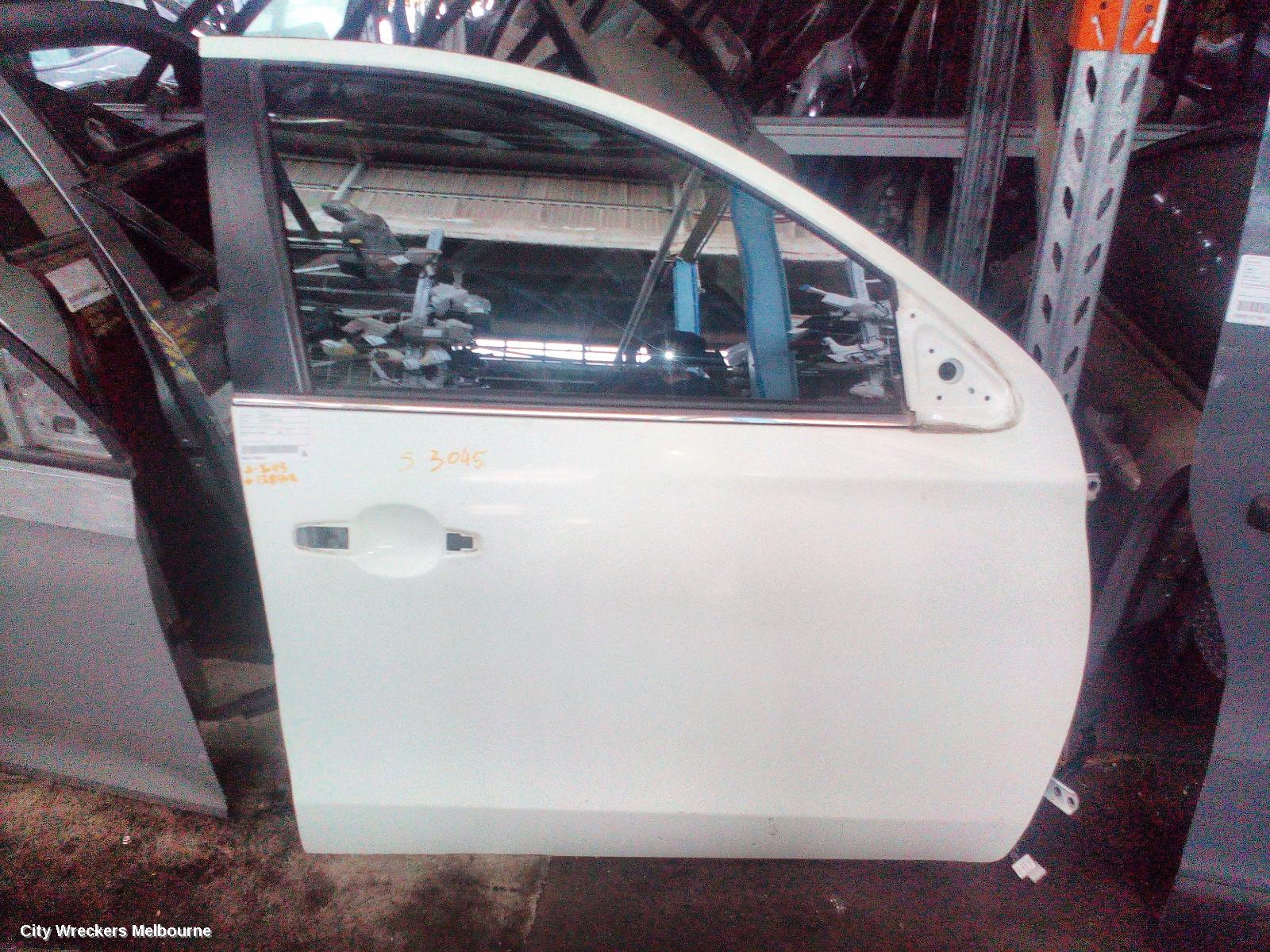 MITSUBISHI PAJERO RIGHT FRONT DOOR, PAJERO SPORT, QE-QG, 10/2015 ONWARDS - Image 1