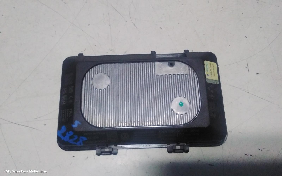 VOLKSWAGEN GOLF, GEN 8, 09/2020 ONWARDS, 5NA980611A WIRELESS CHARGER MODULE : 144004 - Image 3