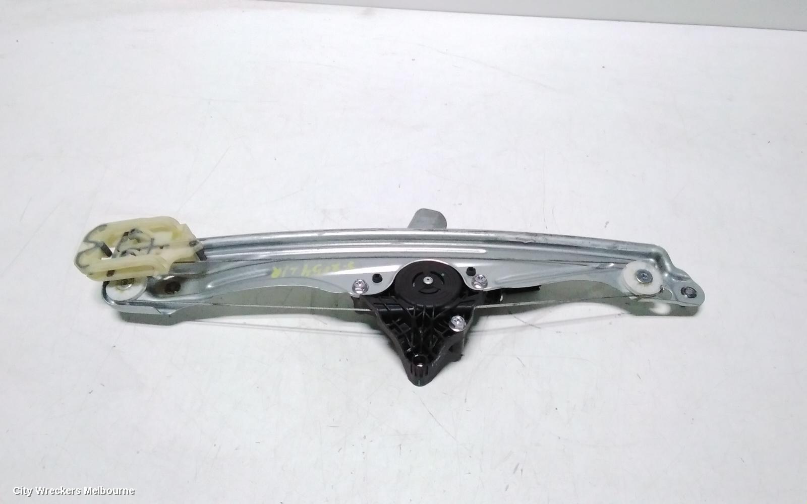 HOLDEN COMMODORE RIGHT FRONT WINDOW REG/MOTOR, ZB, 10/2017 - 12/2020 - Image 1