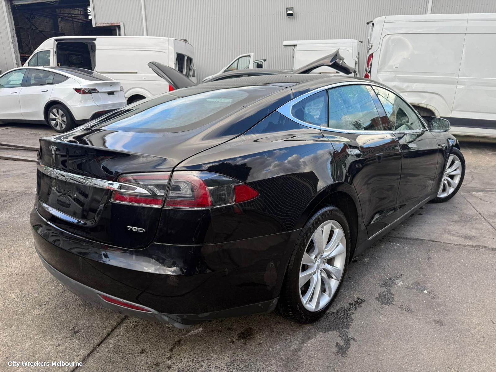 TESLA MODEL S RIGHT TAILLIGHT, IN BODY, LED TYPE, 1ST GEN, 06/2014 - 01/2021 - Image 3
