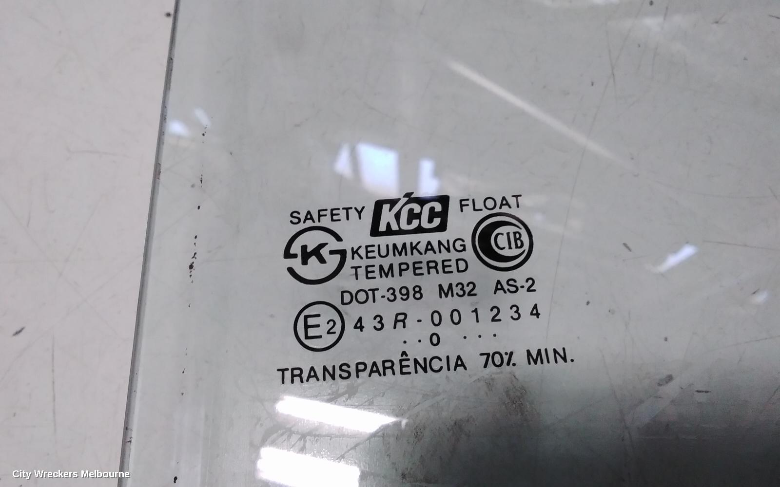 HYUNDAI SANTA FE RIGHT REAR DOOR WINDOW, SM WAGON 11/2000 - 11/2005 - Image 3