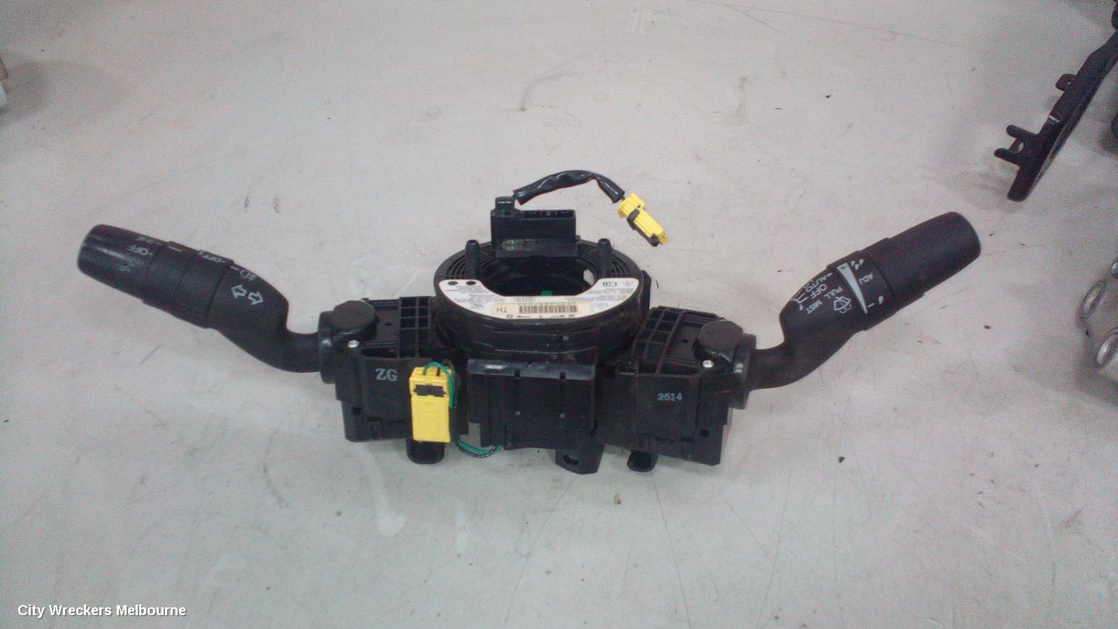 HONDA ACCORD COMBINATION SWITCH, FLASHER SWITCH, 8TH GEN, EURO (VIN JHMCU), 06/2008 - 12/2015 - Image 2