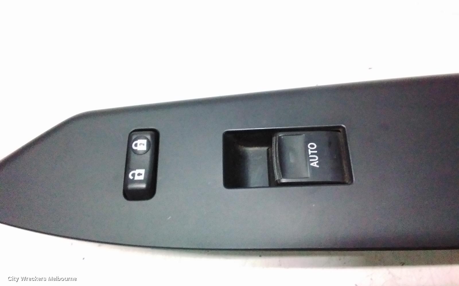 LEXUS CT200H PWR DR WIND SWITCH, LH FRONT/LH REAR/RH REAR, ZWA10, 12/2010 - 12/2013 - Image 3