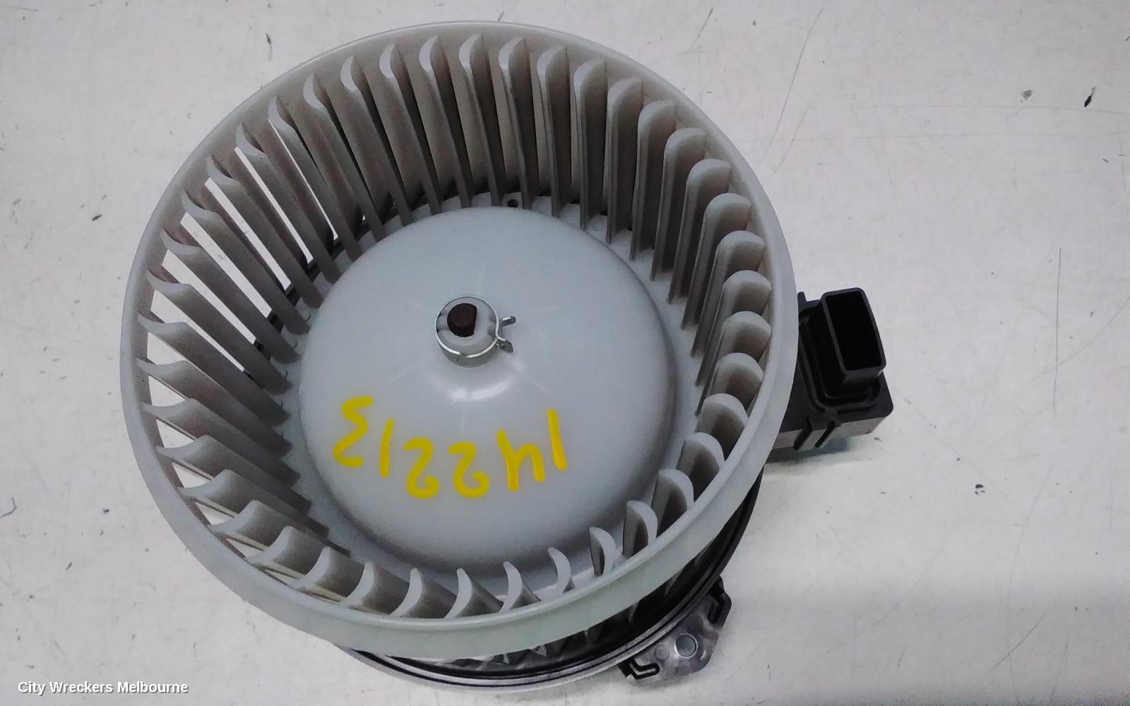 SUZUKI SWIFT HEATER FAN MOTOR, FZ, 08/2010 - 03/2017 - Image 2