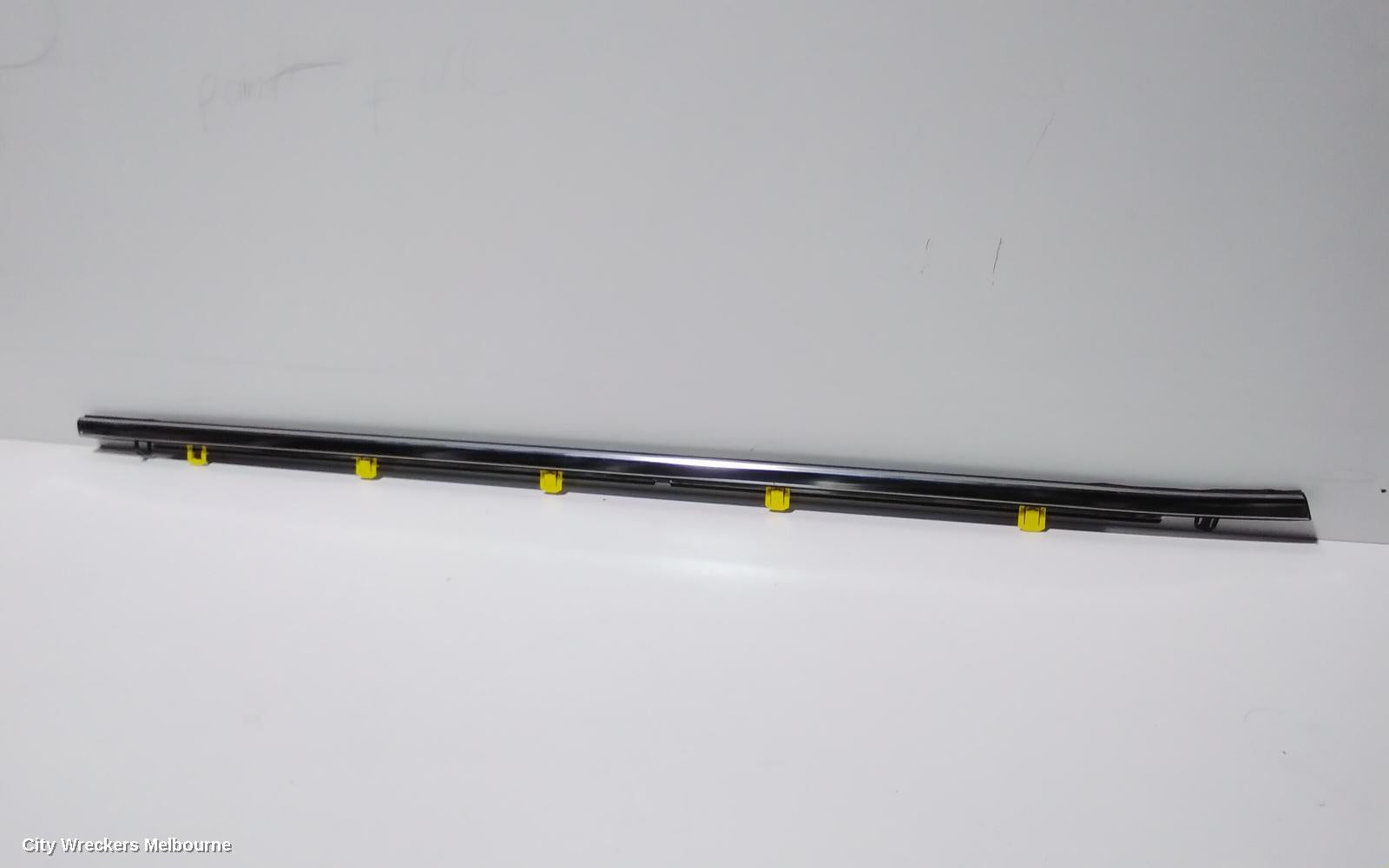 HONDA CRV DOOR MOULD, RHF ~ CHROME DOOR BELT : 87865, RH FRONT, CHROME INSERT TYPE, RW, 05/2017 ONWARDS - Image 1