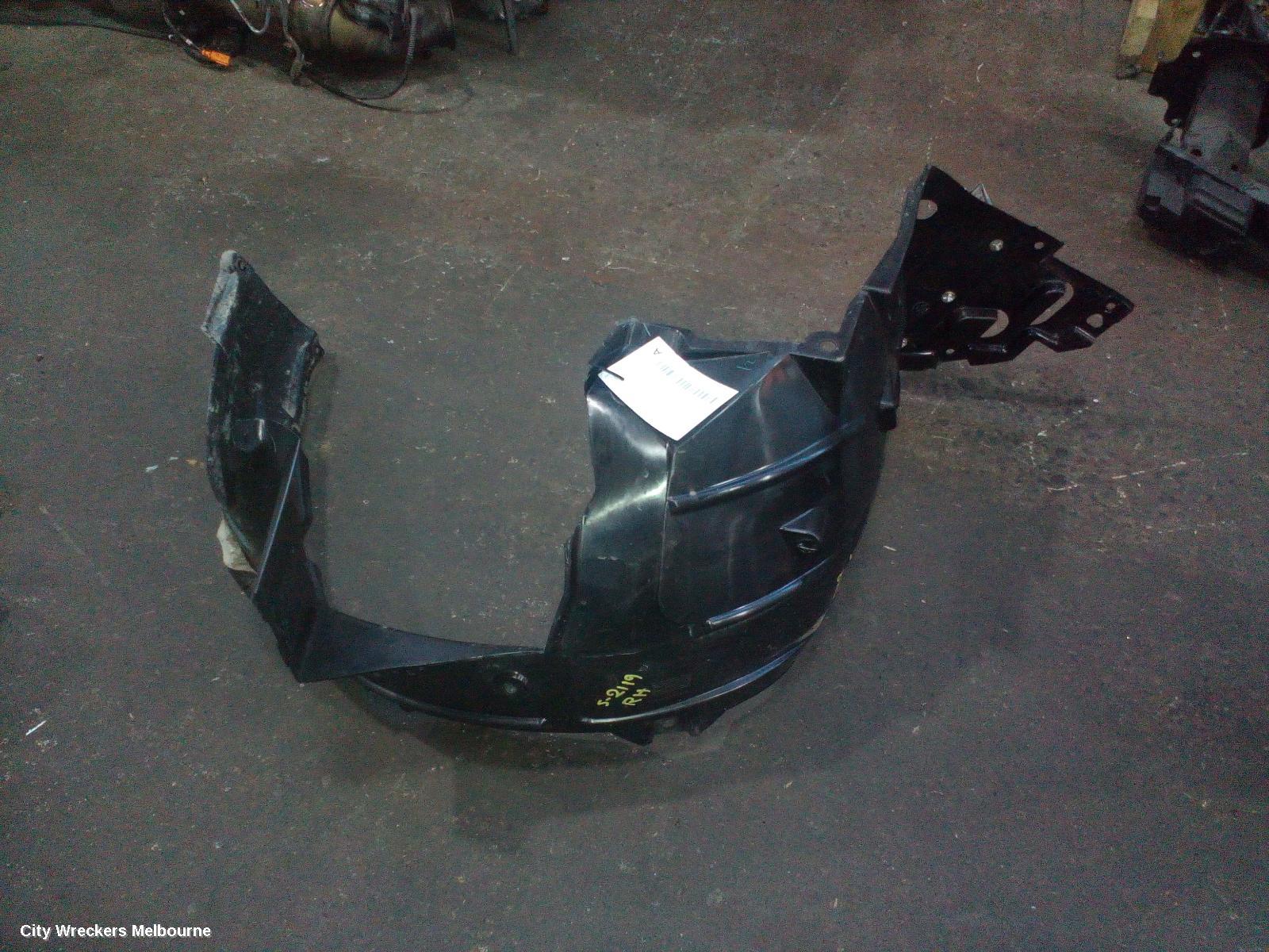 HONDA HRV RIGHT GUARD LINER, RU, 12/2014 - 10/2021 - Image 1