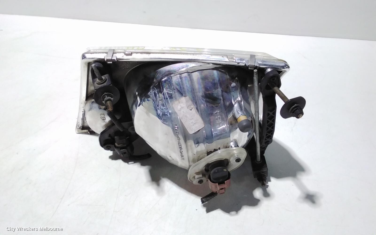 FORD EXPLORER RIGHT HEADLAMP, UT-UZ, 10/2001 - 08/2005 - Image 3