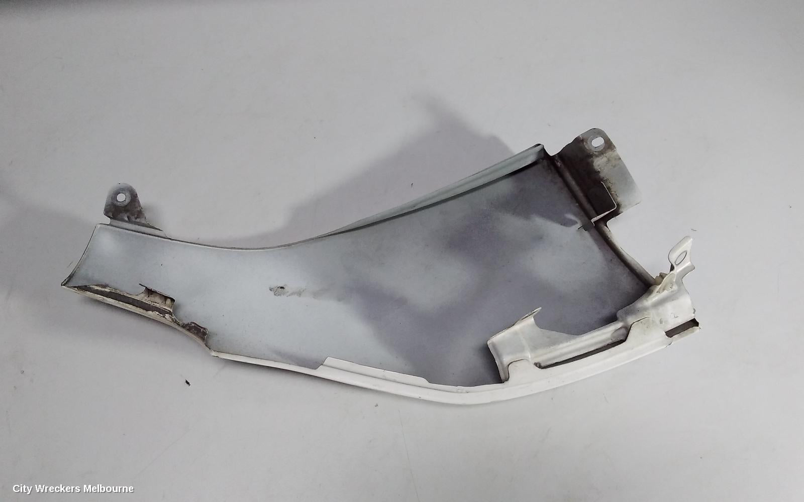 TOYOTA HIACE RIGHT GUARD, TRH/KDH, CORNER PANEL, 03/2005 - 04/2019 - Image 3