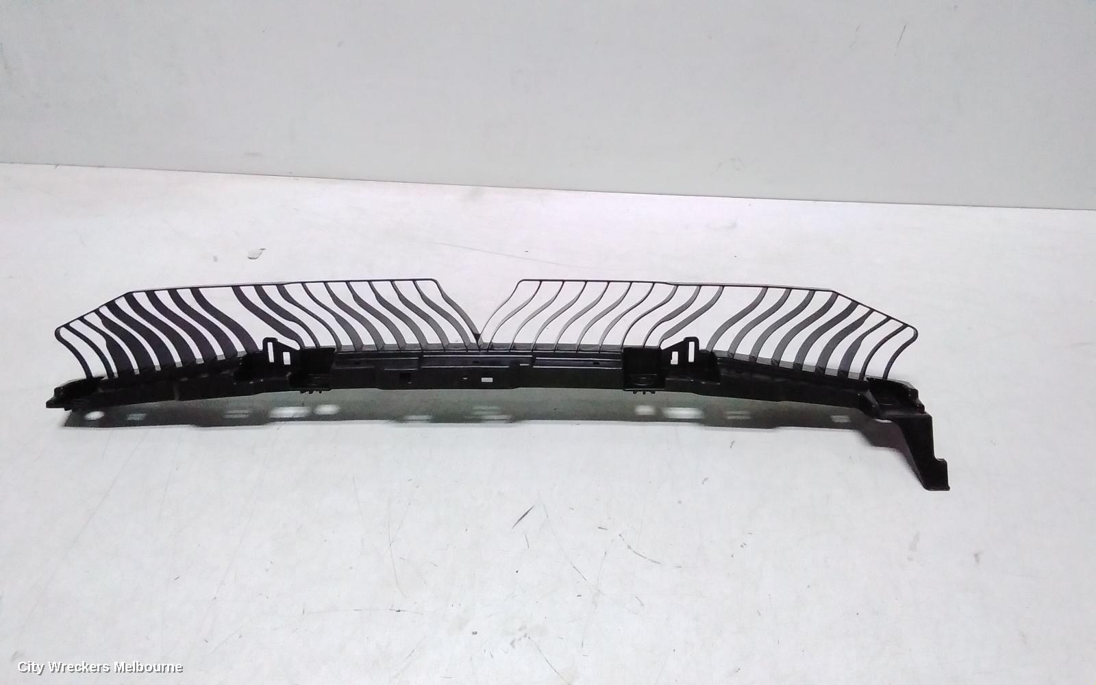 VOLKSWAGEN POLO, AW, 09/2017 ONWARDS, CENTER REAR BAR BRAKET: 143534 - Image 2