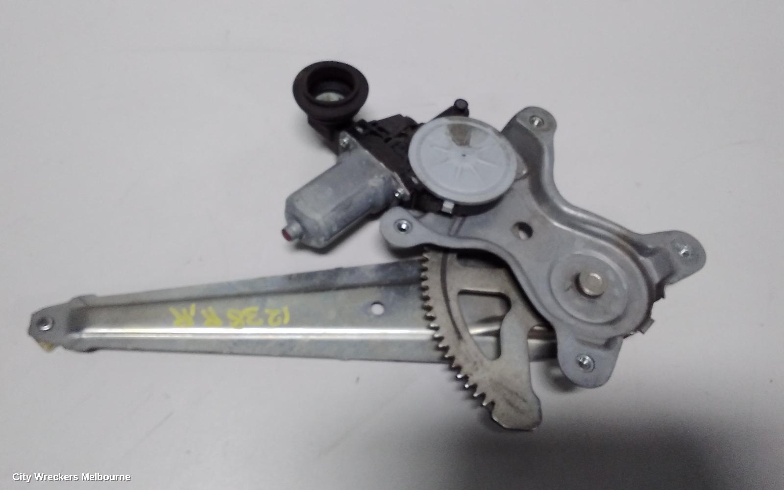 TOYOTA CAMRY RIGHT REAR WND REG/MOTOR, ASV50/AVV50, POWER, 12/2011 - 10/2017 - Image 1