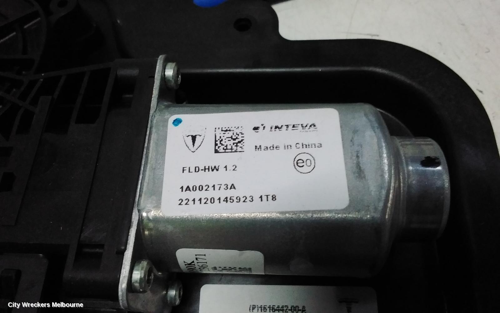 TESLA MODEL 3 LEFT FRONT WINDOW REG/MOTOR, 1ST GEN, 06/2019 ONWARDS - Image 3